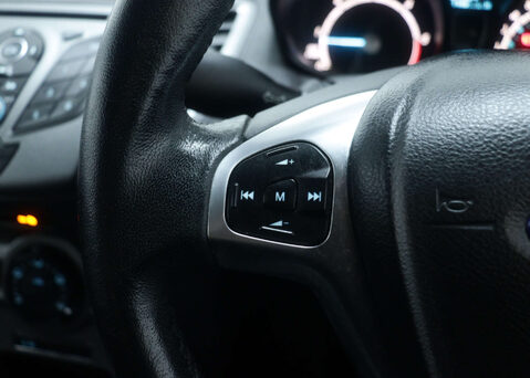 Ford Fiesta 1.5 Fiesta Base TDCi 3dr 27