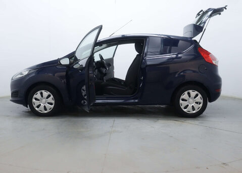 Ford Fiesta 1.5 Fiesta Base TDCi 3dr 45