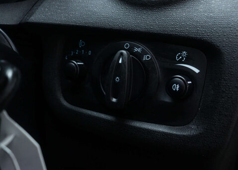 Ford Fiesta 1.5 Fiesta Base TDCi 3dr 30