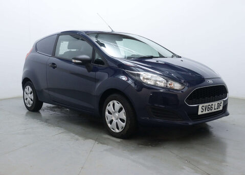 Ford Fiesta 1.5 Fiesta Base TDCi 3dr 1