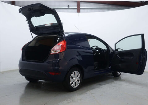 Ford Fiesta 1.5 Fiesta Base TDCi 3dr 47