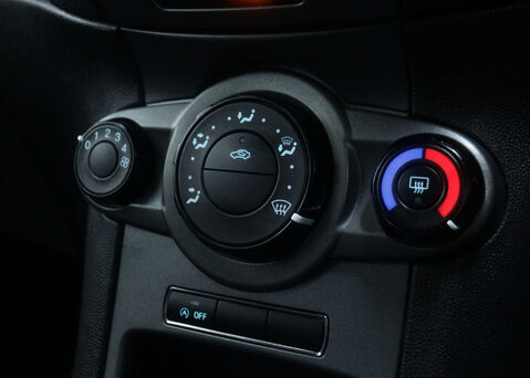 Ford Fiesta 1.5 Fiesta Base TDCi 3dr 24