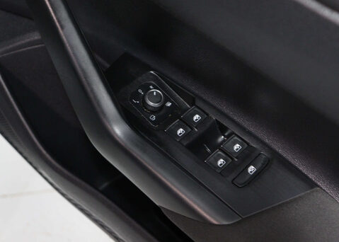 Volkswagen Polo 2.0 Polo GTi+ TSi Semi-Auto 5dr 27