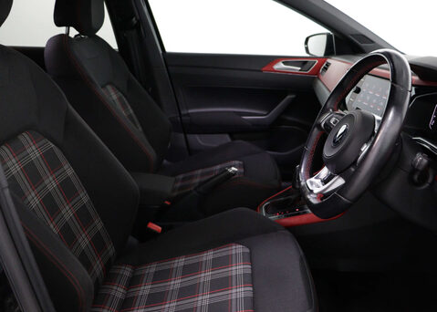 Volkswagen Polo 2.0 Polo GTi+ TSi Semi-Auto 5dr 29