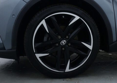 Toyota C-HR 1.8 C-HR GR Sport HEV CVT 5dr 16