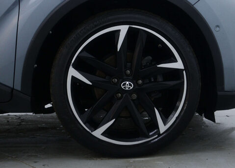 Toyota C-HR 1.8 C-HR GR Sport HEV CVT 5dr 15