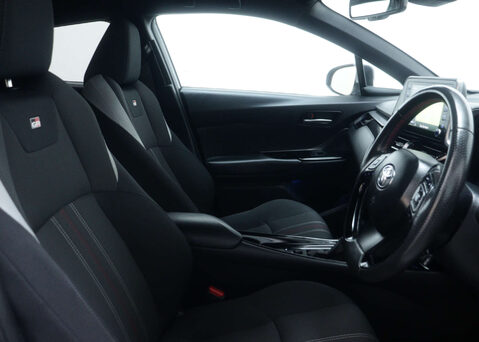 Toyota C-HR 1.8 C-HR GR Sport HEV CVT 5dr 43