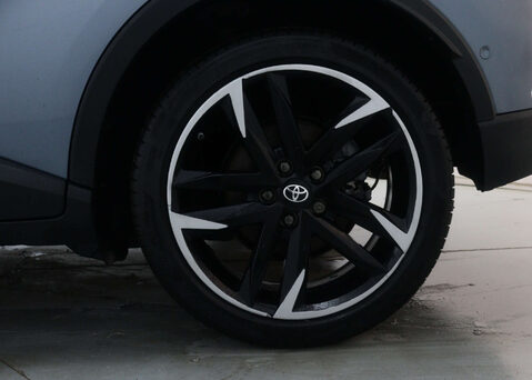 Toyota C-HR 1.8 C-HR GR Sport HEV CVT 5dr 17