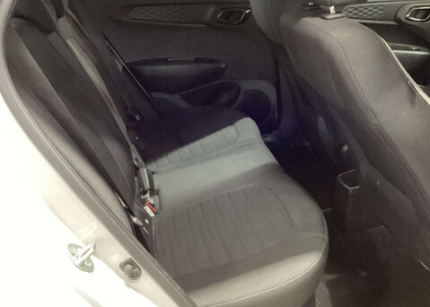 Hyundai i10 1.0 I10 Advance Auto 5dr 11