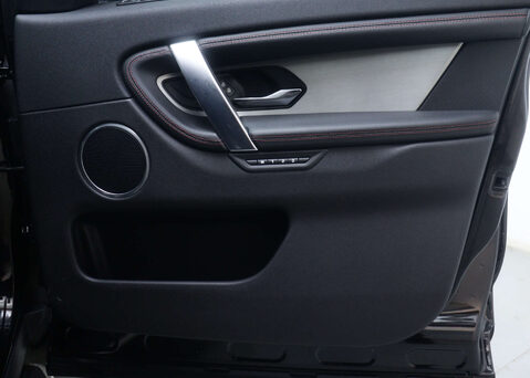 Land Rover Discovery Sport 1.5 Discovery Sport R-Dynamic SE P300e Auto 4WD 5dr 45