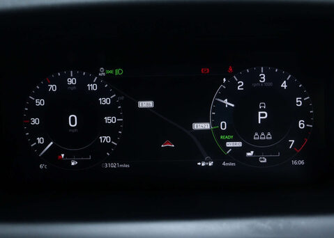 Land Rover Discovery Sport 1.5 Discovery Sport R-Dynamic SE P300e Auto 4WD 5dr 16