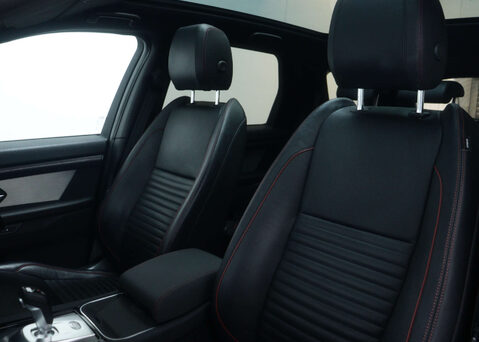 Land Rover Discovery Sport 1.5 Discovery Sport R-Dynamic SE P300e Auto 4WD 5dr 48