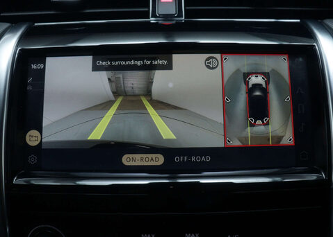 Land Rover Discovery Sport 1.5 Discovery Sport R-Dynamic SE P300e Auto 4WD 5dr 30