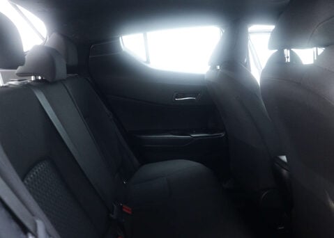 Toyota C-HR 1.8 C-HR Icon HEV CVT 5dr 42
