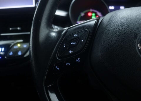 Toyota C-HR 1.8 C-HR Icon HEV CVT 5dr 29