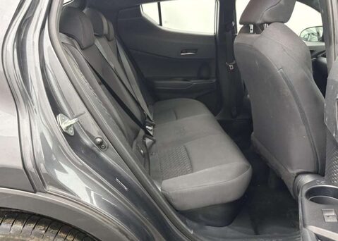 Toyota C-HR 1.8 C-HR Icon HEV CVT 5dr 8