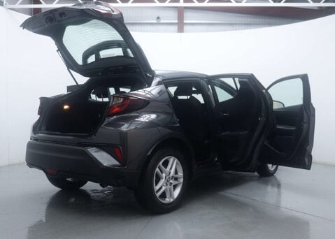 Toyota C-HR 1.8 C-HR Icon HEV CVT 5dr 49