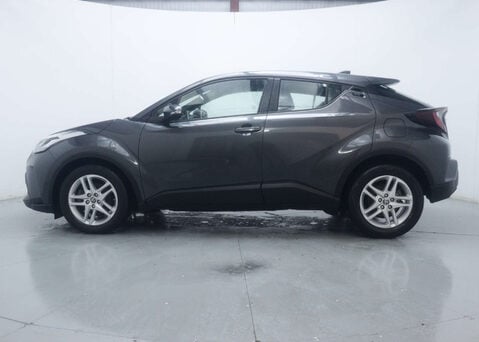 Toyota C-HR 1.8 C-HR Icon HEV CVT 5dr 6