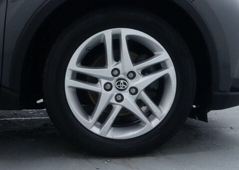 Toyota C-HR 1.8 C-HR Icon HEV CVT 5dr 14