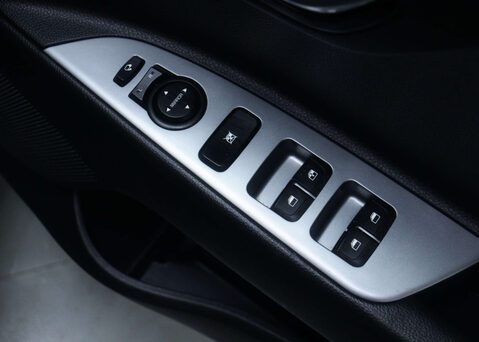 Kia Stonic 1.0 Stonic GT-Line ISG MHEV Semi-Auto 5dr 40