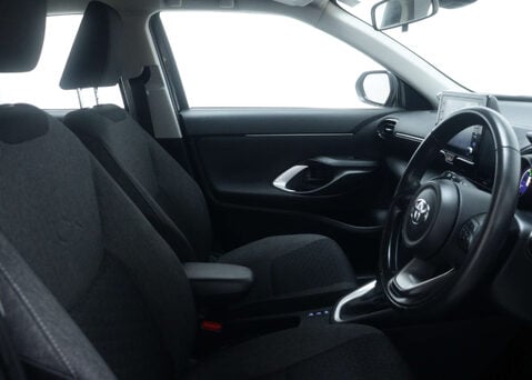 Toyota Yaris Cross 1.5 Yaris Cross Icon HEV Auto 5dr 38