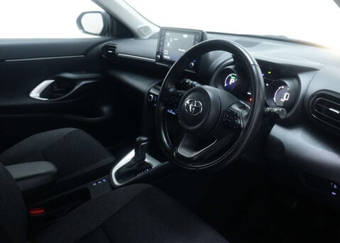 Toyota Yaris Cross 1.5 Yaris Cross Icon HEV Auto 5dr 37