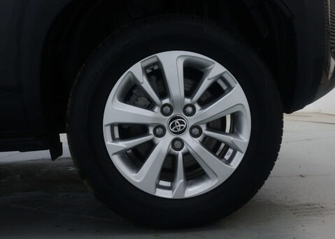 Toyota Yaris Cross 1.5 Yaris Cross Icon HEV Auto 5dr 16