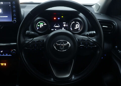 Toyota Yaris Cross 1.5 Yaris Cross Icon HEV Auto 5dr 18