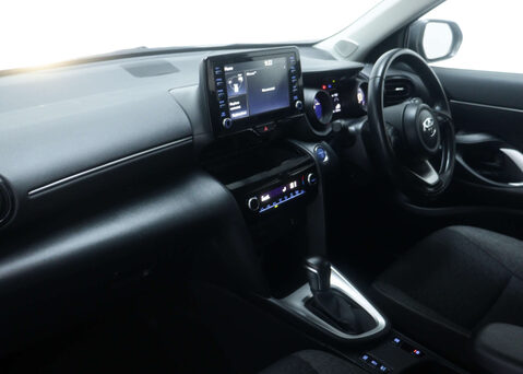 Toyota Yaris Cross 1.5 Yaris Cross Icon HEV Auto 5dr 40