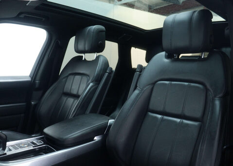 Land Rover Range Rover Sport 2.0 Range Rover Sport HSE Dynamic Black P400e Auto 4WD 5dr 55
