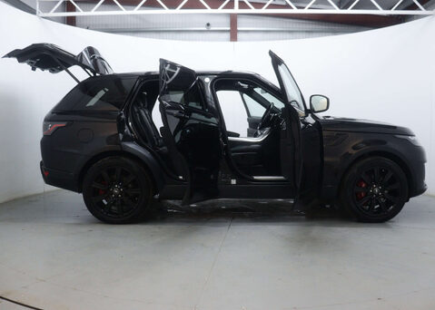 Land Rover Range Rover Sport 2.0 Range Rover Sport HSE Dynamic Black P400e Auto 4WD 5dr 70