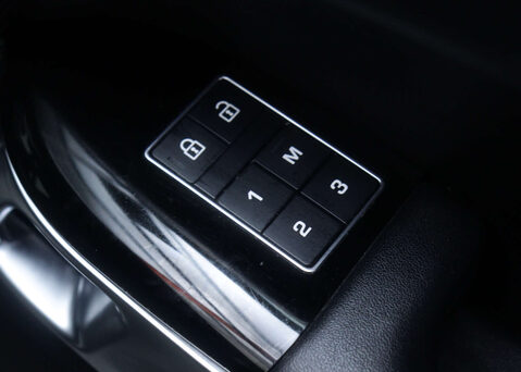 Land Rover Range Rover Sport 2.0 Range Rover Sport HSE Dynamic Black P400e Auto 4WD 5dr 47