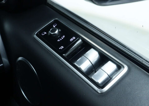 Land Rover Range Rover Sport 2.0 Range Rover Sport HSE Dynamic Black P400e Auto 4WD 5dr 46