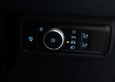 Ford Mustang Mach-E Mustang Mach-E Extended-Range AWD 4WD 5dr 31