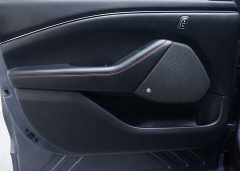 Ford Mustang Mach-E Mustang Mach-E Extended-Range AWD 4WD 5dr 41