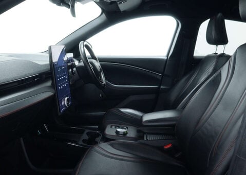 Ford Mustang Mach-E Mustang Mach-E Extended-Range AWD 4WD 5dr 39