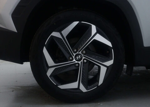 Hyundai TUCSON 1.6 Tucson Premium TGDi PHEV 4x4 Auto 4WD 5dr 12