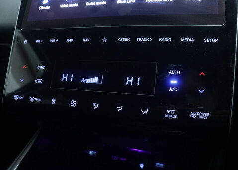 Hyundai TUCSON 1.6 Tucson Premium TGDi PHEV 4x4 Auto 4WD 5dr 30