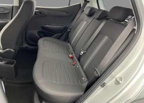 Hyundai i10 1.0 i10 SE Connect MPI Auto 5dr 12