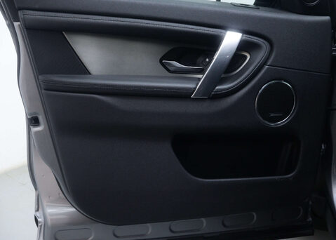 Land Rover Discovery Sport 1.5 Discovery Sport Dynamic SE PHEV A 4WD 5dr 56