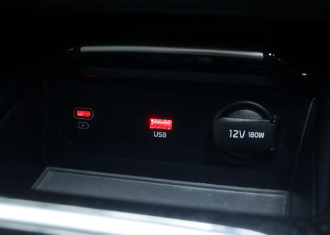 Kia Xceed 1.6 XCeed 3 PHEV Semi-Auto 5dr 35