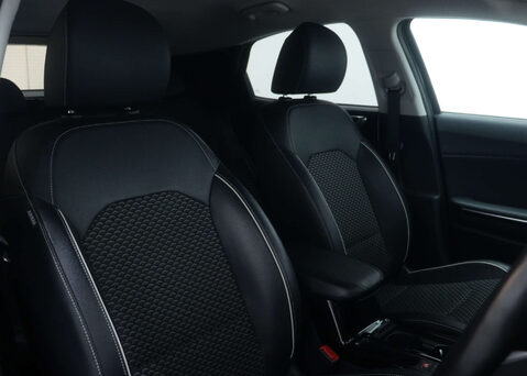 Kia Xceed 1.6 XCeed 3 PHEV Semi-Auto 5dr 46