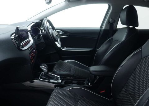 Kia Xceed 1.6 XCeed 3 PHEV Semi-Auto 5dr 48