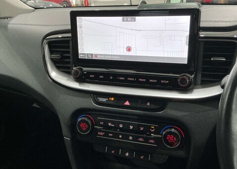 Kia Xceed 1.6 XCeed 3 PHEV Semi-Auto 5dr 11