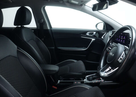 Kia Xceed 1.6 XCeed 3 PHEV Semi-Auto 5dr 45