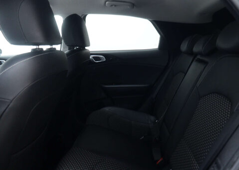 Kia Xceed 1.6 XCeed 3 PHEV Semi-Auto 5dr 50