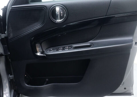 Mini Countryman 1.5 Countryman Cooper S E ALL4 Classic Auto 4WD 5dr 44