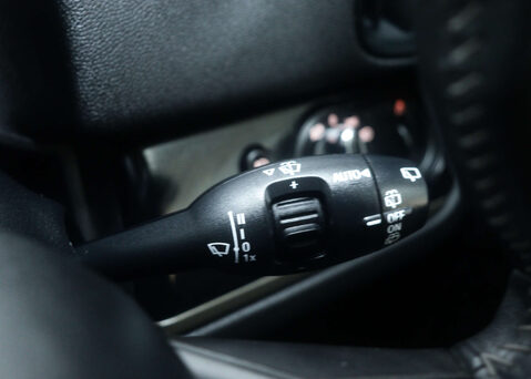 Mini Countryman 1.5 Countryman Cooper S E ALL4 Classic Auto 4WD 5dr 37