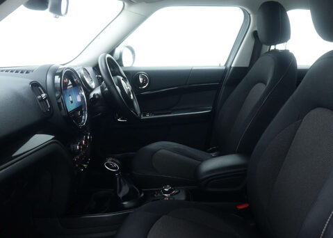 Mini Countryman 1.5 Countryman Cooper S E ALL4 Classic Auto 4WD 5dr 46