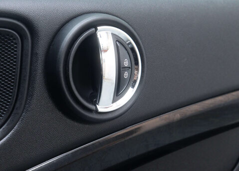 Mini Countryman 1.5 Countryman Cooper S E ALL4 Classic Auto 4WD 5dr 39